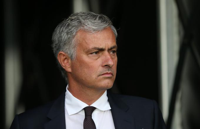 Jose Mourinho z Manchester Unitedom lovi tretjo zaporedno zmago v vseh tekmovanjih. | Foto: Reuters