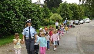 Vstopi v policijske vrste, zdaj imaš priložnost!