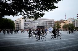 Protestirali s kolesarjenjem po Ljubljani #foto #video