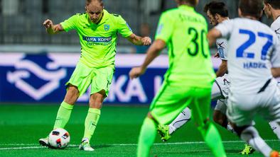 Dež prekinil tekmo v Krškem, rezultat 0:0 priznan