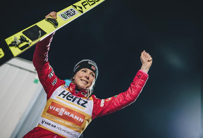 Maren Lundby je bila v zadnjih treh letih skakalna kraljica. | Foto: Sportida