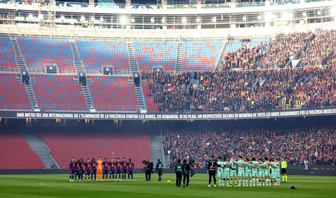 V živo: Barcelona se je vrnila domov, Lewandowski hitro zadel!