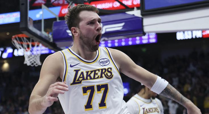 Telemach še vedno ostaja edini od največjih operaterjev, ki ima v svoji programski shemi programe Sportklub – ti imajo v novi sezoni ekskluzivne pravice za prenose košarkarskih tekem NBA. | Foto: Reuters