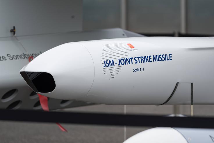 Norveški Kongsberg je junija 2024 odprl novo tovarno raket s pomočjo sredstev norveške vlade in sredstev iz programa ASAP. Na fotografiji: manevrirni izstrelek podjetja Kongsberg Defence&Aerospace. | Foto: Guliverimage
