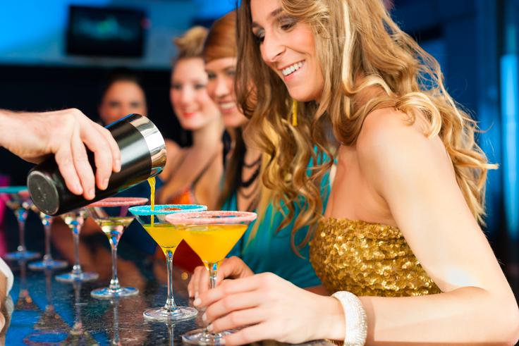 Pri 1,5 promila alkohola v krvi se tveganje za prometno nesrečo poveča kar za 22-krat. | Foto: Shutterstock