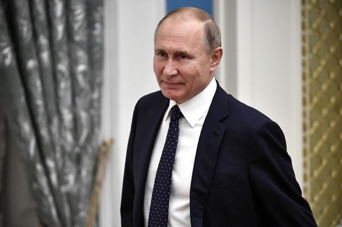 Vladimir Putin raketa orožje Rusija | Ruski predsednik se po cepljenju počuti dobro.  | Foto Reuters