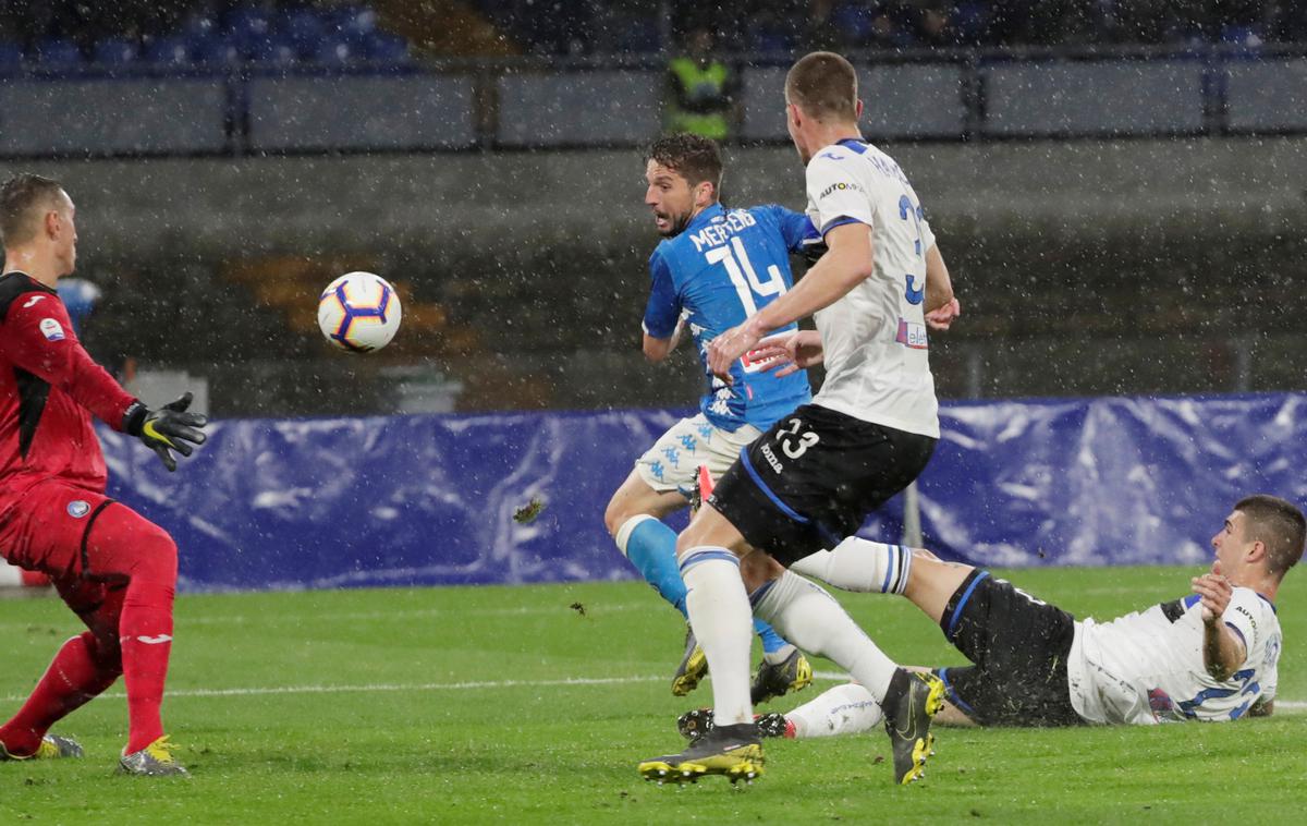 Dries Mertens | Belgijec Dries Mertens je v 28. minuti popeljal Napoli v vodstvo. | Foto Reuters