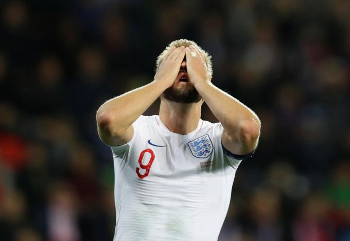 Poškodba utegne vplivati močno na njegovo formo pred evropskim prvenstvom, na katerega Angleži potujejo optimistično, kot že dolgo niso. | Foto: Reuters