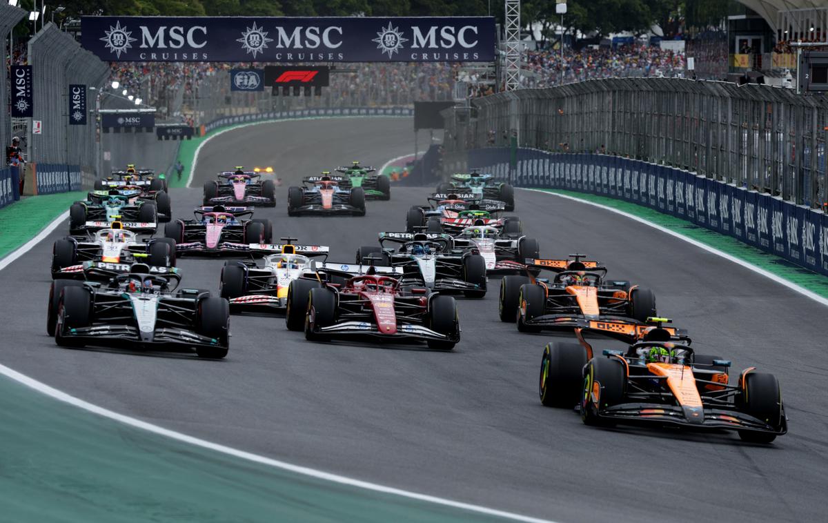 Interlagos štart Lando Norris McLaren | Lando Norris je zanesljivo na štartu in v prvem zavoju za sabo zadržal Kimija Antonellija. | Foto Reuters