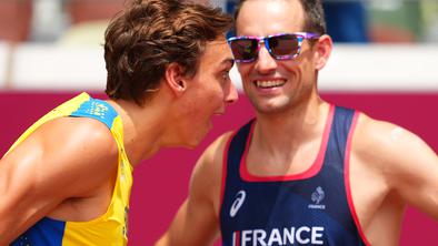 Duplantis zanesljivo v finale, Lavillenie z nekaj težavami