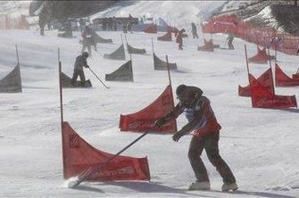 Deskarski paralelni slalom odpovedan