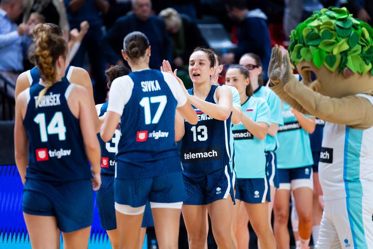 Slovenke so ugnale Latvijo. | Foto: Filip Barbalić