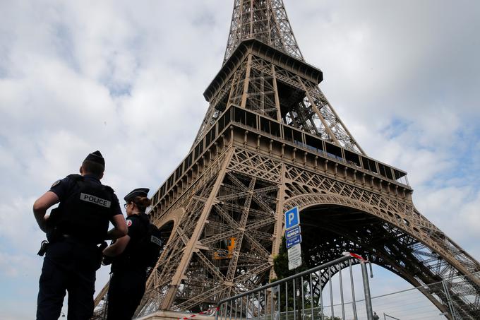 Eifflov stolp je ena od največjih turističnih znamenitosti v francoski prestolnici. | Foto: Reuters