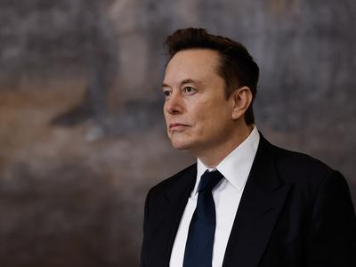 Musk izgubil tožbo proti Altmanu in OpenAI