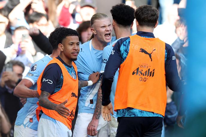 Manchester City z veliko zmago pošteno zakuhal boj za naslov, Wolvesi že izpadli