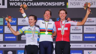 Ellen van Dijk znova svetovna prvakinja, Urška Žigart do 28. mesta