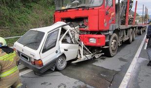 FOTO: V prometni nesreči pri Polulah umrl 46-letni moški