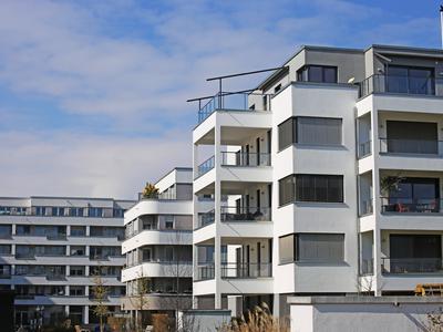 Sporna praksa pri prodaji novogradenj: stanovanja so brez ključne zaščite za kupca