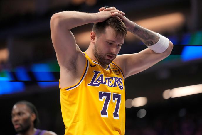 Dončić prečrtal še Dallas, udarec tudi za Flagga. Jokić z novim trojnim dvojčkom.