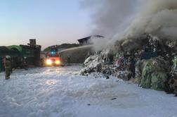 Požar v Lenartu: Zagoreli ostanki kovinske embalaže in trde plastike