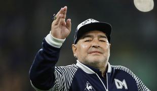 Diego Maradona dobro okreva po možganski operaciji