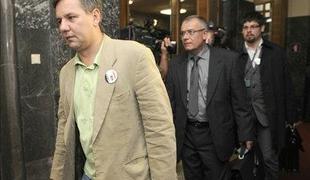 Opoldne sestanek stavkovnega odbora in odločitev, kako naprej