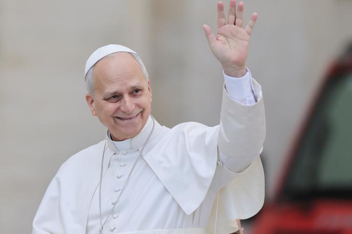 Papež Leon | Že kmalu po izvolitvi 8. maja lani je Leon XIV. sporočil, da bo, tako kot prejšnji papeži, živel v Apostolski palači. | Foto Reuters