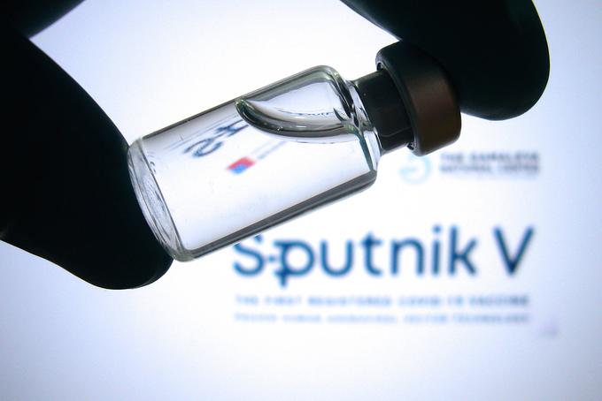 Razvijalci ruskega cepiva proti covidu-19 Sputnik V so zagotovili, da njihovo cepivo ne povzroča motenj strjevanja krvi.  | Foto: Guliverimage/Vladimir Fedorenko
