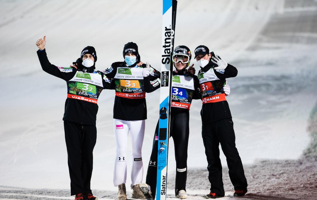 Planica ekipna tekma svetovnega prvenstva | Slovenski skakalci so osvojili četrto mesto. Naredili so napredek, a je bila medalja preveč oddaljena. | Foto Vid Ponikvar