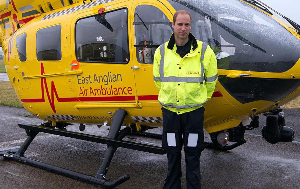 Princ William pilot | Princ William bi se rad boju proti novemu koronavirusu pridružil kot reševalni pilot. | Foto Getty Images