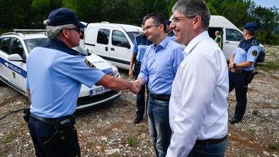 Šarec: Na mejo bodo prišli dodatni vojaki #foto #video