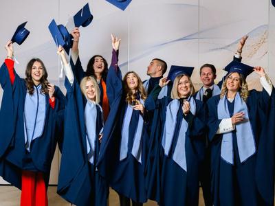 Študirati ob delu: kaj danes resnično šteje