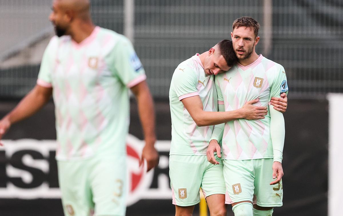 Celje Olimpija | Pedro Lucas odhaja na operacijo in dolgoltrajno okrevanje po težji poškodbi kolena. | Foto Aleš Fevžer