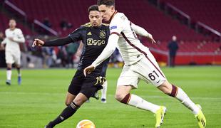 Incident v Amsterdamu: nogometaš Rome razjezil pobiralca žog