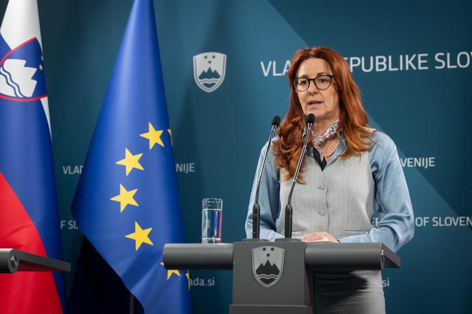 vlada, Matej Arčon, Andreja Katič | Andreja Katič (SD) je prepričana, da umik pobude ni predaja boja, ampak gre za odgovorno odločitev.  | Foto Bor Slana/STA