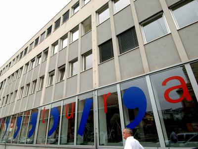 Odbor DZ za kulturo o ustavitvi financiranja izvajalcev kulturnih programov