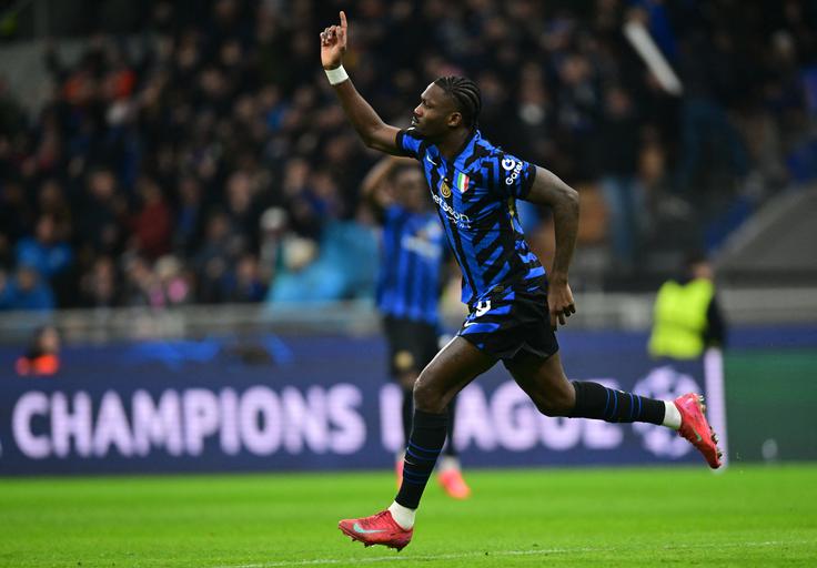 Marcus Thuram je zadel v prvem polčasu in milanski Inter je bil še bližje četrtfinalu. | Foto: Reuters