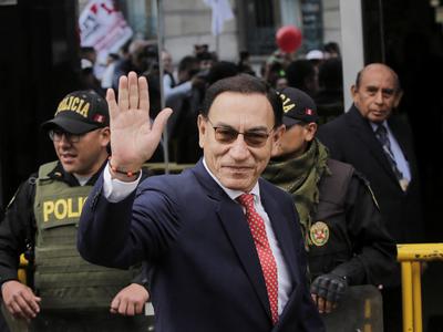 Zaradi korupcije mora nekdanji perujski predsednik Vizcarra v zapor