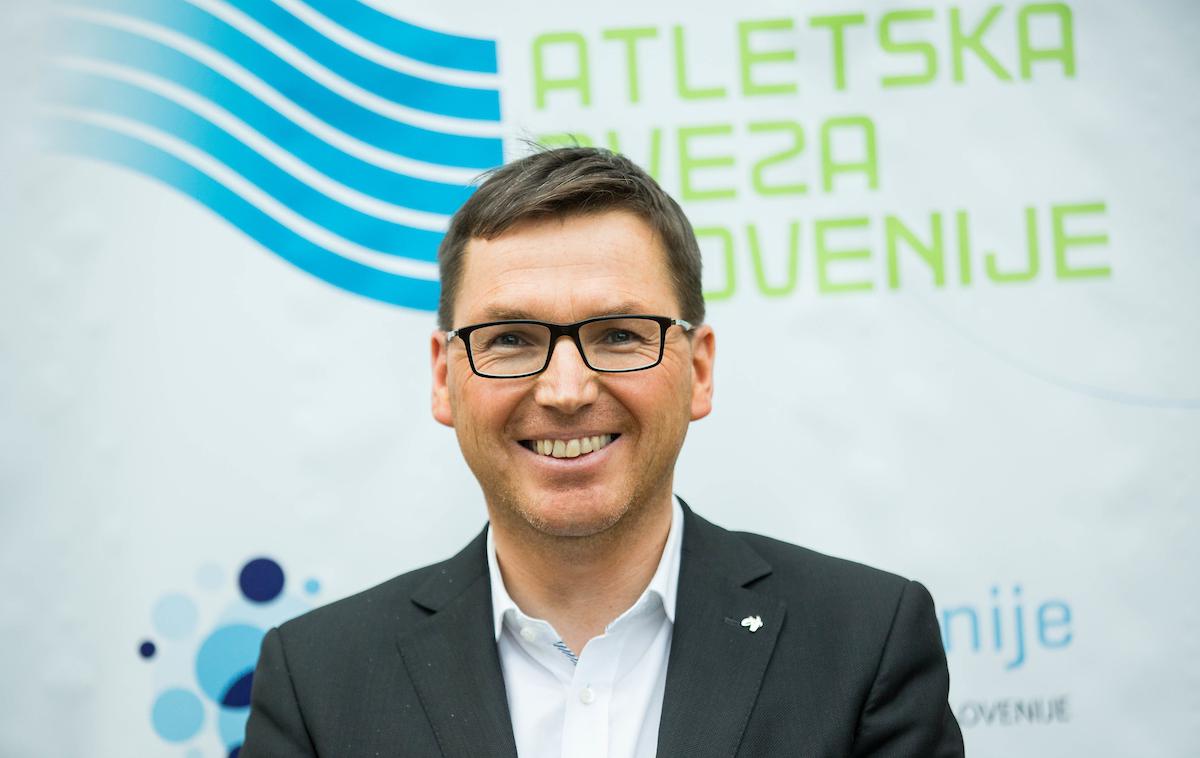 Roman Dobnikar | "Atletska liga Telekom Slovenije 2020 bo tudi letos, ne glede na razmere, četudi brez gledalcev in mogoče do konca zgolj z našimi atleti," pravi predsednik AZS Roman Dobnikar. | Foto Vid Ponikvar