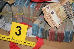Kaj bo policija naredila z najdenimi 1,8 milijona evrov? #foto