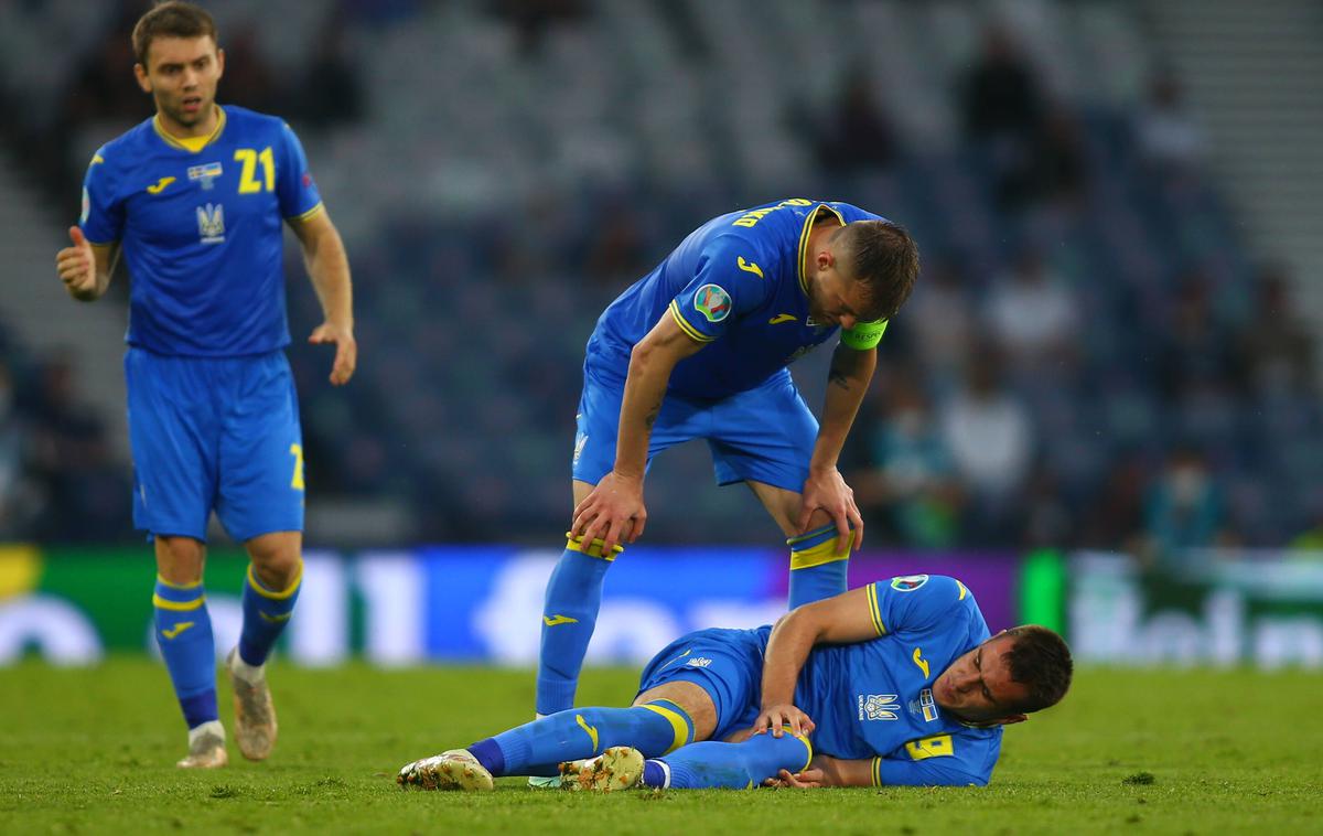 Artem Besedin | Artem Besedin je zaradi poškodbe kolena predčasno zaključil s prvenstvom. | Foto Guliverimage