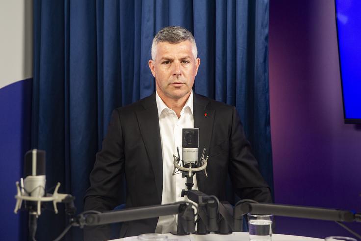 Matjaž Nemec je bil v Spotkastu oster do Izraela, ki da v Gazi izvaja genocid nad Palestinci. | Foto: Bojan Puhek