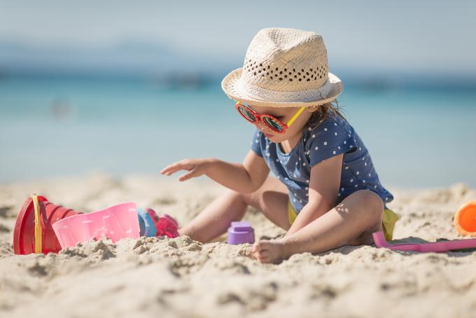 otrok plaža | Foto: Getty Images