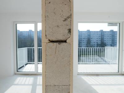 Zaprtje balkonov v bloku: gradbeno dovoljenje, soglasje in zasteklitev