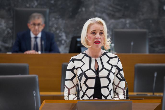 Oblikovalka Matea Benedetti o stilu Urške Klakočar Zupančič: "To ni luksuz"