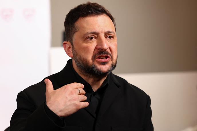 Volodimir Zelenski | Izjave predstavljajo eno najbolj neposrednih javnih opozoril, ki jih je Kijev izdal Minsku, odkar je Rusija februarja 2022 začela obsežno invazijo na Ukrajino.  | Foto Reuters