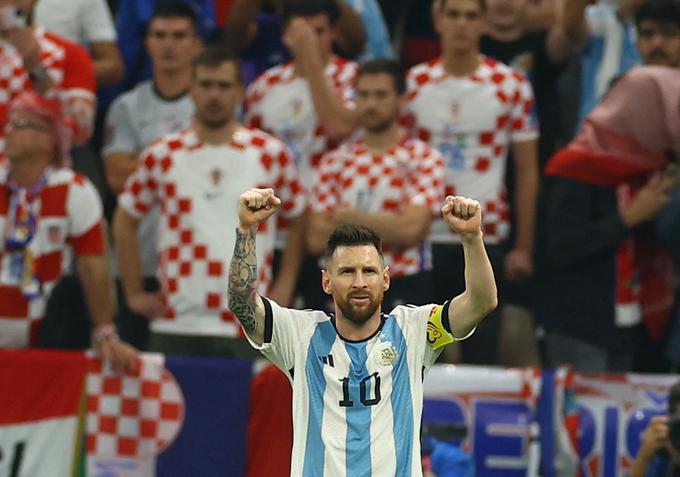 Lionel Messi je na štirih zaporednih tekmah svetovnega prvenstva prispeval zadetek in podajo. V polfinalu se je izkazal proti Hrvaški. | Foto: Reuters