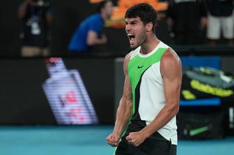 Alcaraz gladko v svoj prvi polfinale v Melbournu, kjer ga čaka Zverev