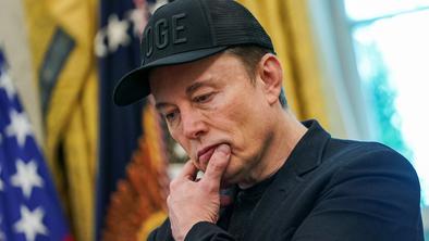 Musk obžaluje svoje besede: Šle so predaleč