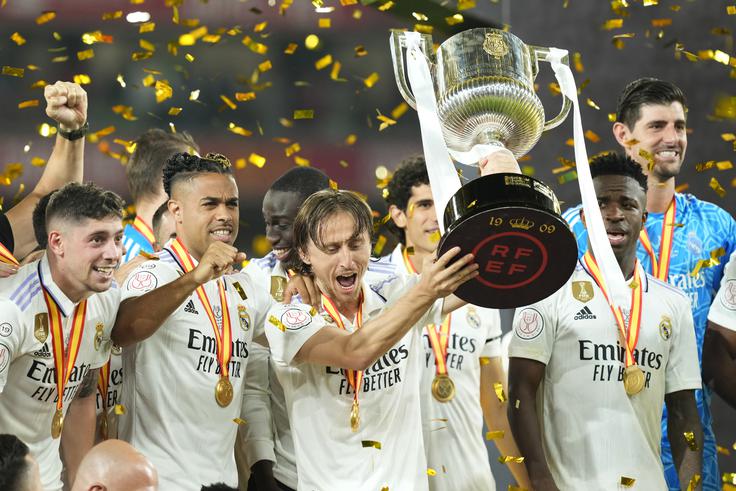 Luka Modrić je kapetan hrvaške reprezentance in eden najbolj zvenečih igralcev Reala tega stoletja. | Foto: Guliverimage/Vladimir Fedorenko